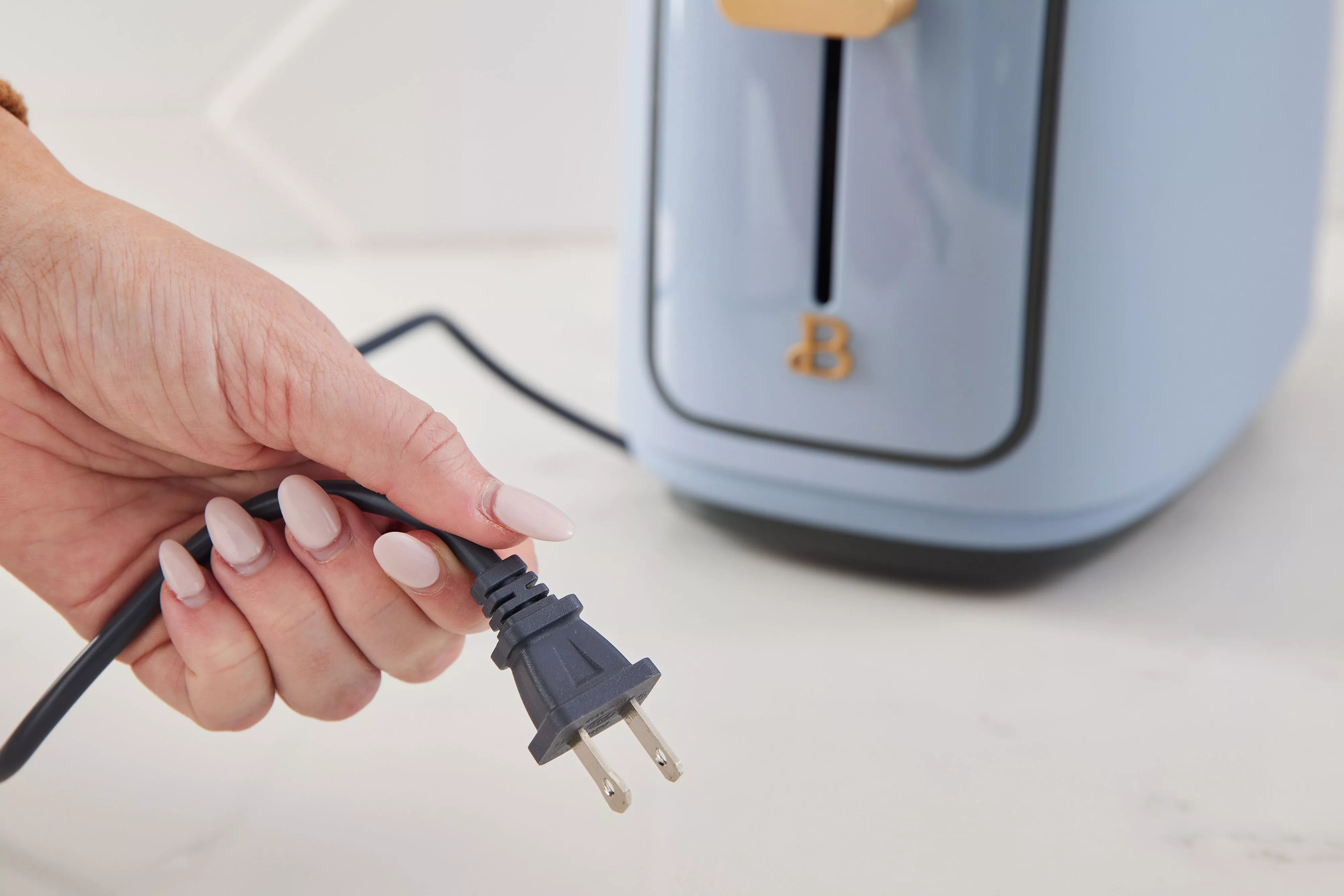 How to clean a toaster - step 1
