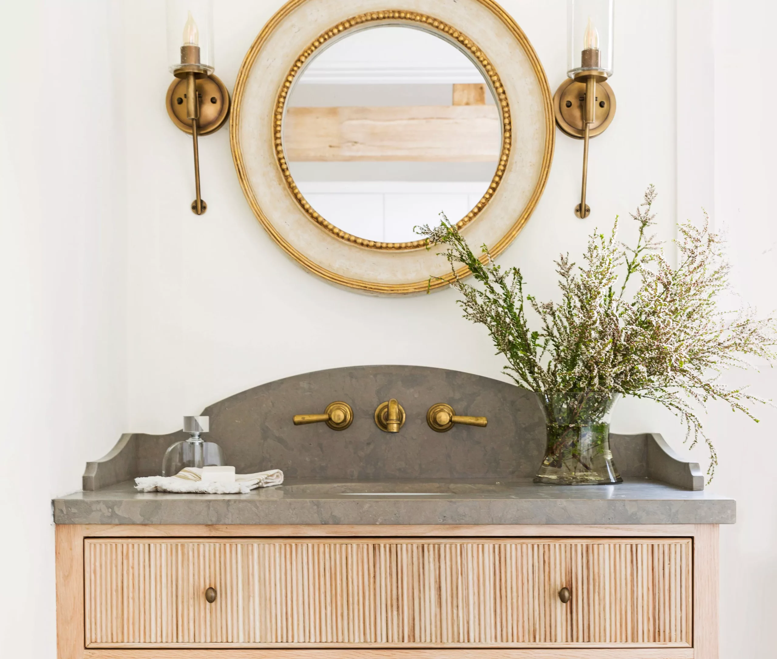 7 Design Swaps the Pros Say Make Your Bathroom Look Larger